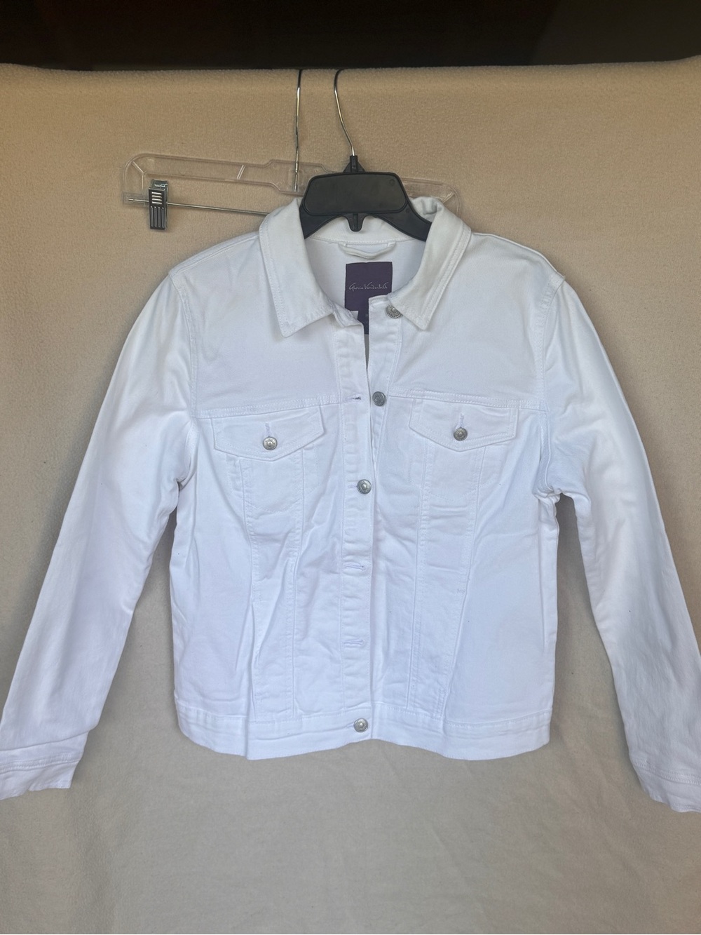 white Gloria Vanderbilt denim jacket